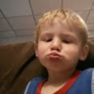 Meet your Posher, Alicia